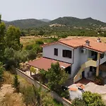 La Dolce Teodoro - Spacious Family Near Beaches & Center بيت للعطل