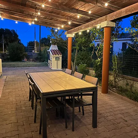 La Dolce Teodoro - Spacious Family Near Beaches & Center سان تيودورو