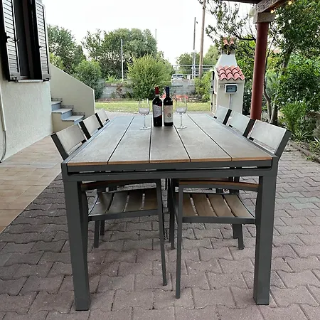 La Dolce Teodoro - Spacious Family Near Beaches & Center