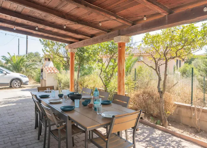 La Dolce Teodoro - Spacious Family Near Beaches & Center Ferienhaus *